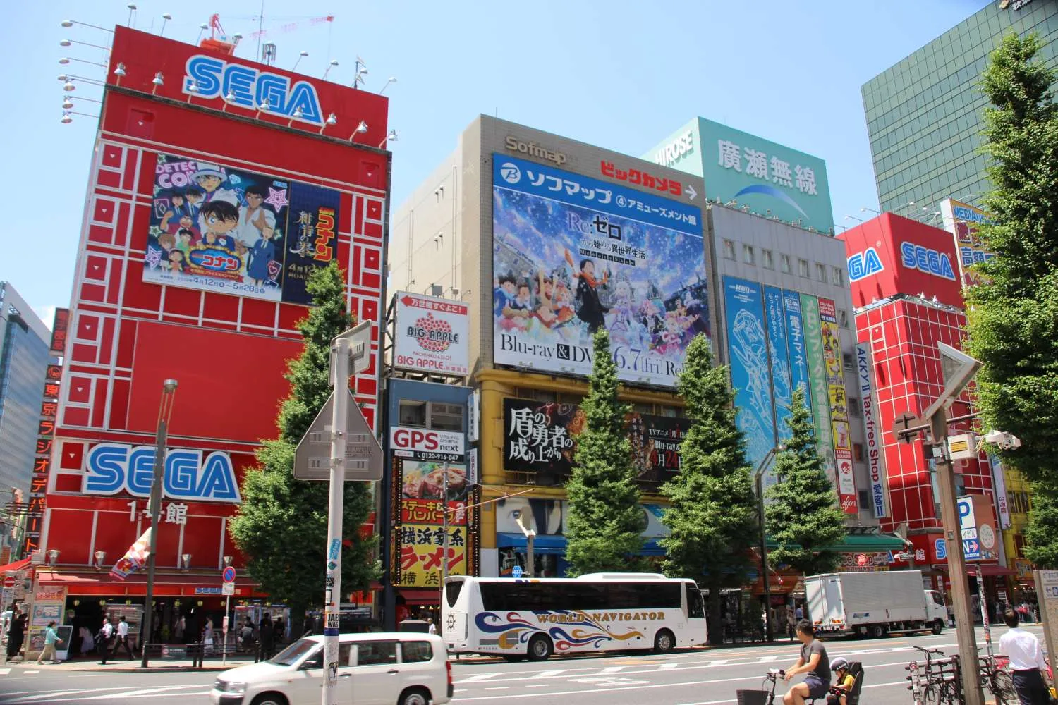 Neon Wonderlands: How Arcades Shaped Japanese Pop Culture 4 Akihabara Electric Town 9999 281 1